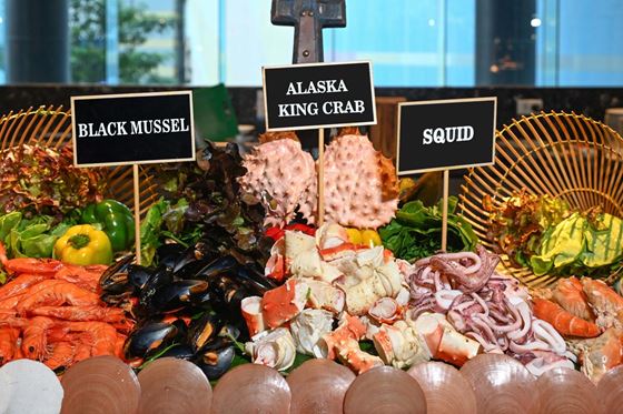Saturday International Buffet - Амари Бангкок