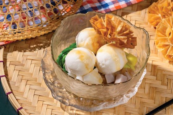 Celebrating Six Decades of Flavours - Амари Бангкок
